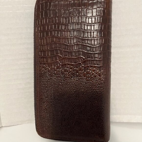 Men’s crocodile pattern leather wallet. - Picture 2 of 4